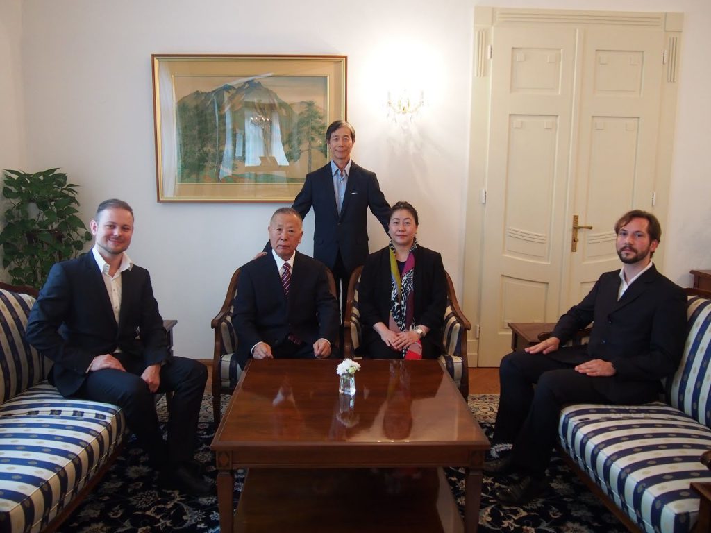 skupno kosilo v prostorih njegove ekscelence gospoda abasadorja japonske v sloveniji